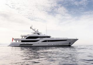Somnium Charter Yacht at Monaco Yacht Show 2022