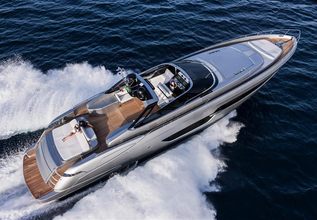 Riva Florida 88 /6 Charter Yacht at Miami Yacht Show 2018