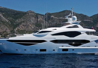 Rogue Charter Yacht at Monaco Yacht Show 2023