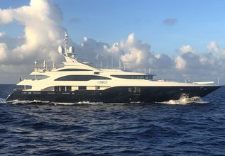 Lady B Charter Yacht at Fort Lauderdale International Boat Show (FLIBS) 2022