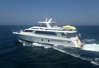 Maximo Charter Yacht at Palm Beach Boat Show 2023