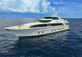 Footloose Charter Yacht at Ft. Lauderdale Boat Show  2018 - Attending Yachts