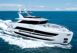 Horizon FD100 /913 Charter Yacht at Palm Beach International Boat Show 2025