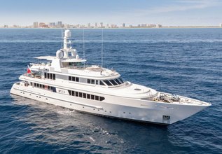 Octopus Charter Yacht at Ft. Lauderdale Boat Show  2018 - Attending Yachts