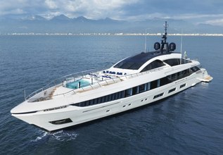 She's a 10 Too Charter Yacht at Palm Beach International Boat Show (PBIBS) 2026
