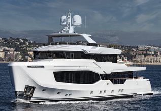 Oscar Charter Yacht at Cannes Yachting Festival 2022
