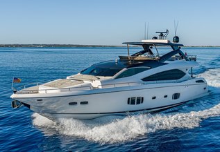 Mozz II Charter Yacht at Palm Beach Boat Show 2022