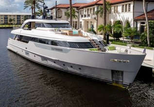 Pearl Charter Yacht at Palm Beach International Boat Show 2025