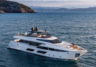 L'Opera Charter Yacht at Cannes Yachting Festival 2022