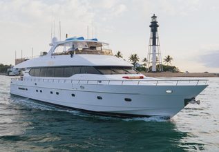 Two Seas Charter Yacht at Palm Beach Boat Show 2019