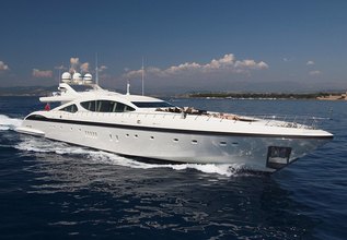 Royale X Charter Yacht at Palm Beach Boat Show 2019