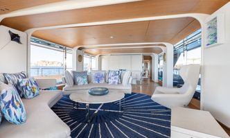 EH2 yacht charter Benetti Motor Yacht