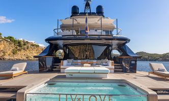 Liv Love yacht charter Benetti Motor Yacht