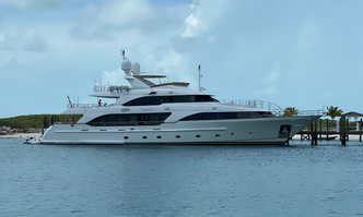 Papaito yacht charter Benetti Motor Yacht