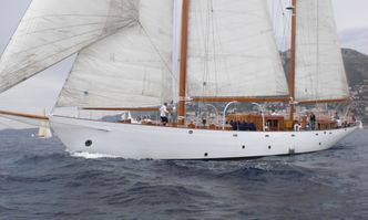 Aries yacht charter Camper & Nicholsons Sail Yacht