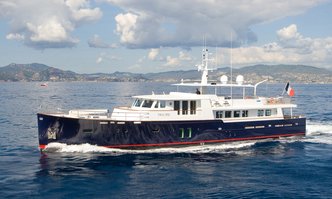 Paolyre yacht charter Ocea Motor Yacht
