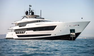 Lady Dia yacht charter Custom Line Motor Yacht