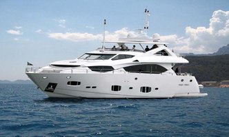 Tuppence yacht charter Sunseeker Motor Yacht
