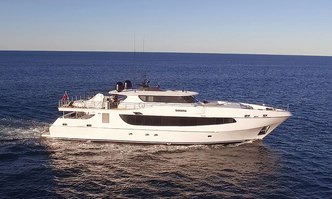 Sahana yacht charter Oceanfast Motor Yacht