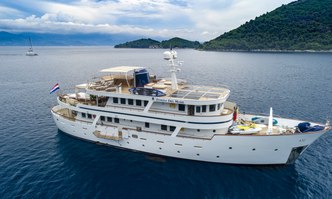 Donna Del Mare yacht charter Aegean Yacht Motor Yacht