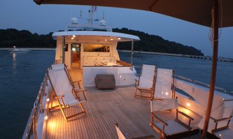 Nymphaea yacht charter Broward Motor Yacht