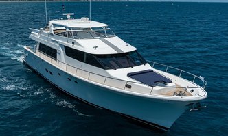 Jule yacht charter Westport Yachts Motor Yacht