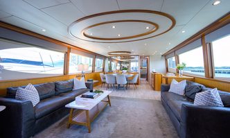 Living the Dream yacht charter Lazzara Motor Yacht