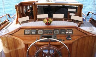 Bel Air yacht charter Custom Motor/Sailer Yacht