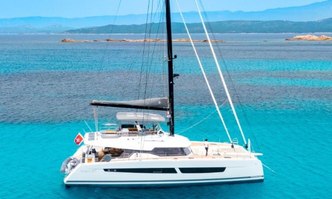 Semper Fidelis yacht charter Fountaine Pajot Motor/Sailer Yacht