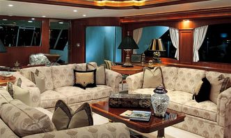 Attitude yacht charter Trinity Yachts Motor Yacht