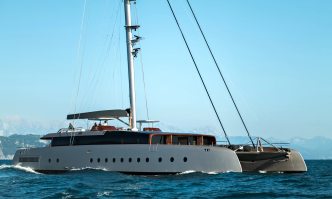 ArtExplorer yacht charter Perini Navi Motor/Sailer Yacht