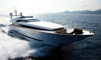 Nino yacht charter Cantieri di Pisa Motor Yacht