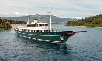 Maia yacht charter Radez Motor Yacht