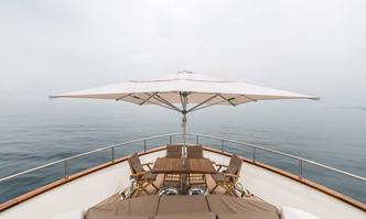 Star Link yacht charter Falcon Motor Yacht