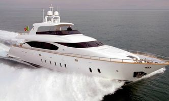 Nikca yacht charter Maiora Motor Yacht