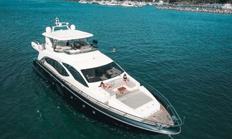 Sky yacht charter Azimut Motor Yacht