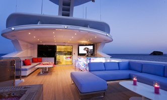 Julio yacht charter Mondo Marine Motor Yacht