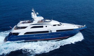 Kajak yacht charter Horizon Motor Yacht