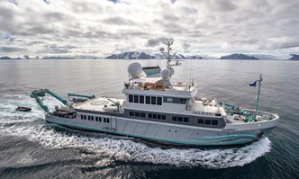 Odyssey yacht charter Auroux Motor Yacht