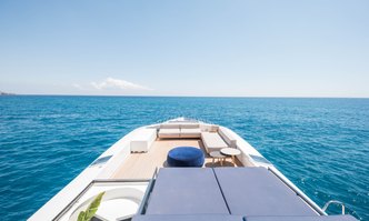Blue Jay yacht charter Tecnomar Motor Yacht