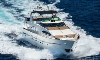 Accama Delta yacht charter Azimut Motor Yacht