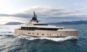 Safe Haven yacht charter Tecnomar Motor Yacht