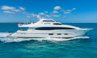 Namastay yacht charter Lazzara Motor Yacht