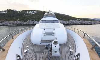 Caelum yacht charter Maiora Motor Yacht