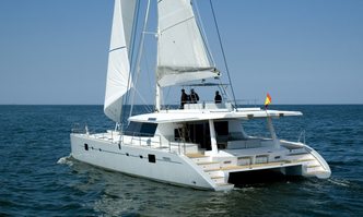 Depende IV yacht charter Sunreef Yachts Motor/Sailer Yacht