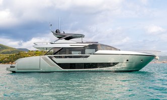 Coco yacht charter Riva Motor Yacht