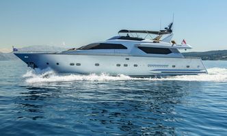 Phantom yacht charter Italversil Motor Yacht