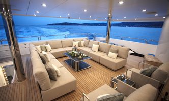 Q yacht charter Sunseeker Motor Yacht