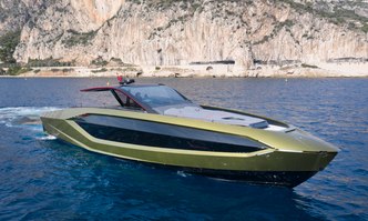 Fast One yacht charter Tecnomar Motor Yacht