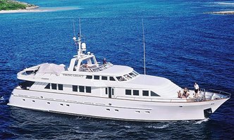 Sea Raes yacht charter Farocean Marine Motor Yacht